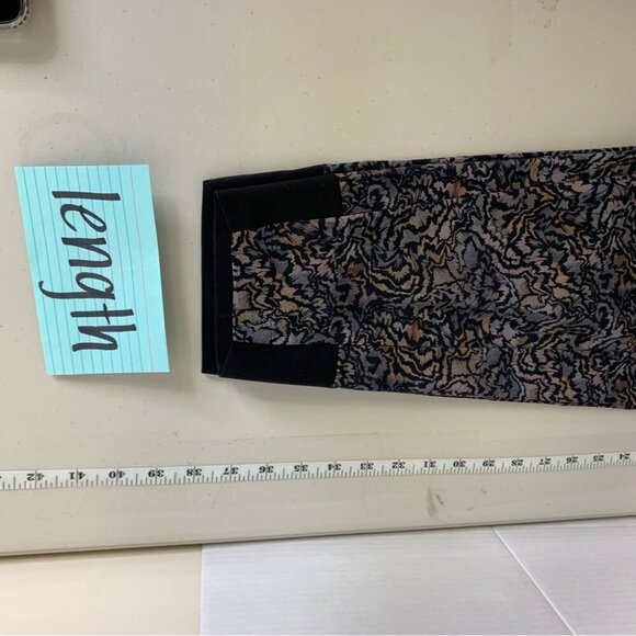 ATHLETA Printed Rip Stop Pull On Activewear Joggers Size 6 - Picture 11 of 13